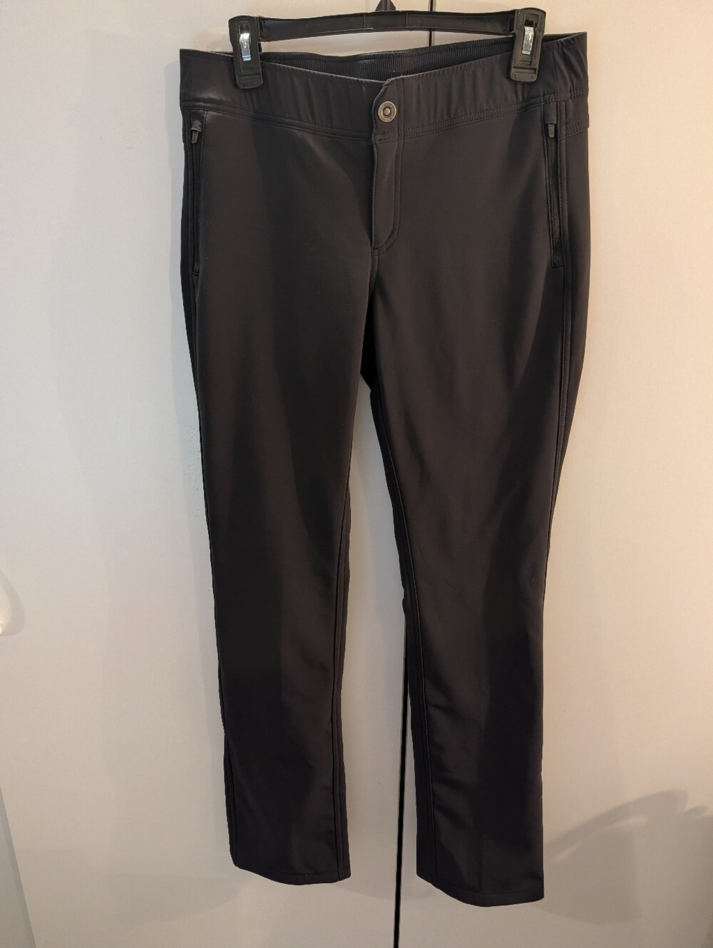 Kuhl Woman's Size 8 Reg Frost Softshell Women's Black Stretch Zip-Pocket Pants